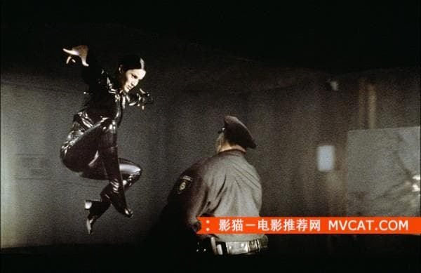 致命的诱惑:30位令人难忘的动作片女战士 致命的诱惑:30位令人难忘的动作片女战士